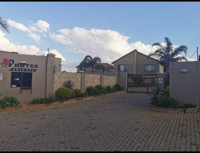 2 BEDROOM APARTMENT FOR SALE IN SUGAR BUSH ESTATE